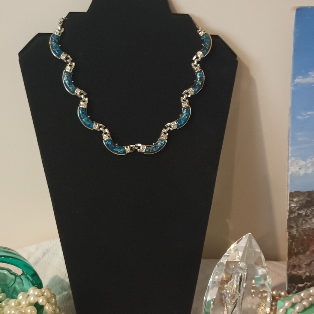 VINTAGE Coro 1950's Rhinestone Thermoset Lucite Necklace 16" Inches Long - Picture 4 of 15